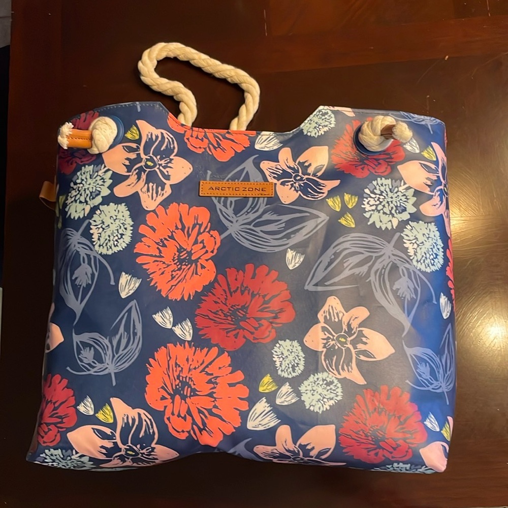 Arctic Zone insulated tote bag